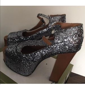 Vintage style silver glitter platforms size 10